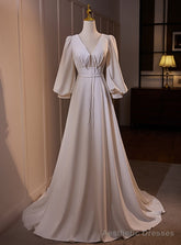 White V-neck Puff Sleeve Wedding Dress